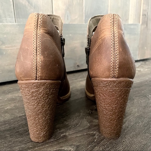 Timberland ’Glancy’ Ruched Peep Toe Boots - Picture 6 of 15